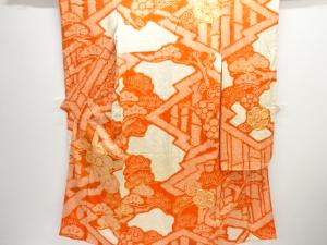 アンティーク　絞り松皮菱に松梅模様刺繍振袖
